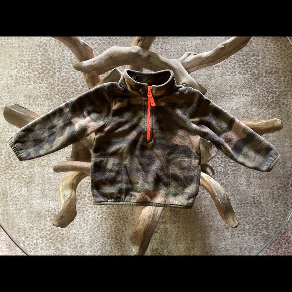Was💲10! 🎉5/$20 Boy’s camo fleece pullovers set of 2 - Picture 4 of 13